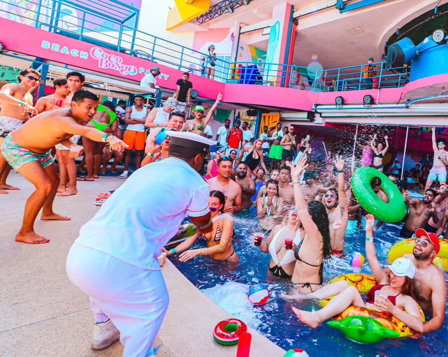 Cancun: Coco Bongo Spring Break Beach Party with Open Bar - Who Will Love This Experience?