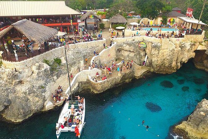 Catamaran Cruise Full Day Tour to Reef, Caves and Negril Beach - Who Should Consider This Tour?