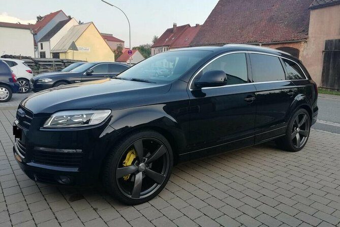 Chauffeur Driven Sedan, SUV or Vans In Melbourne CBD & Surrounds - Booking and Convenience