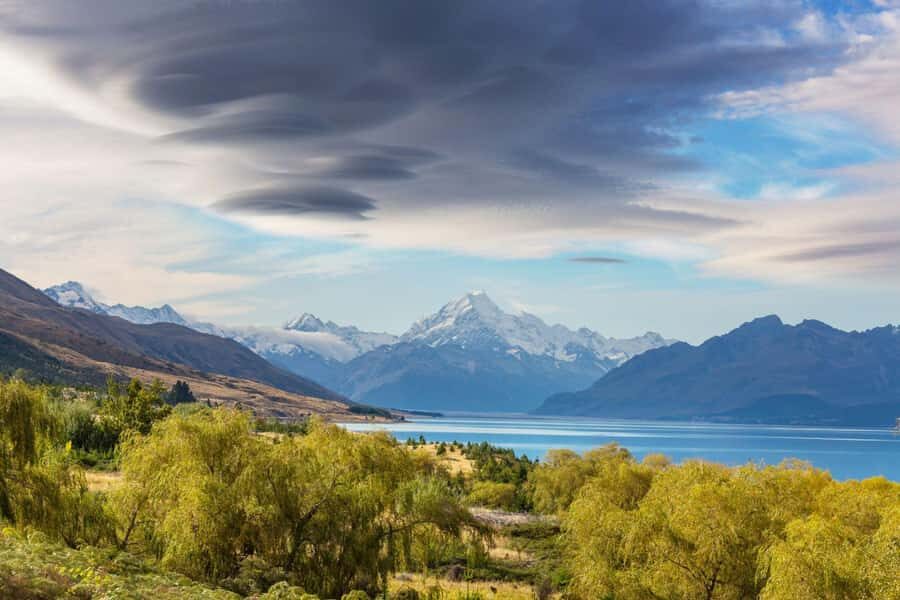 Christchurch: Mt Cook & Tekapo Small-Group Tour (incl Lunch) - Short Stop in Geraldine