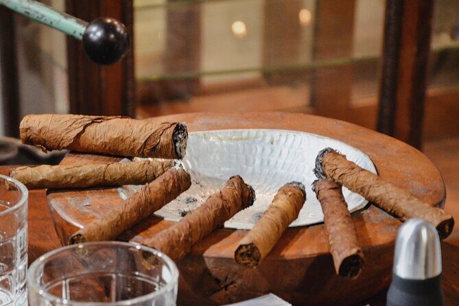 Custom Blend Cigar Rolling Experience in Miami - Who Would Love This Tour?
