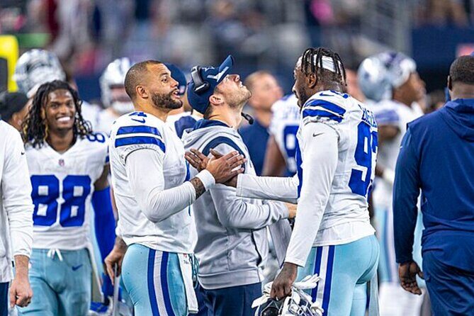 Dallas Cowboys Football Game at ATandT Stadium - What Makes AT&T Stadium Special?