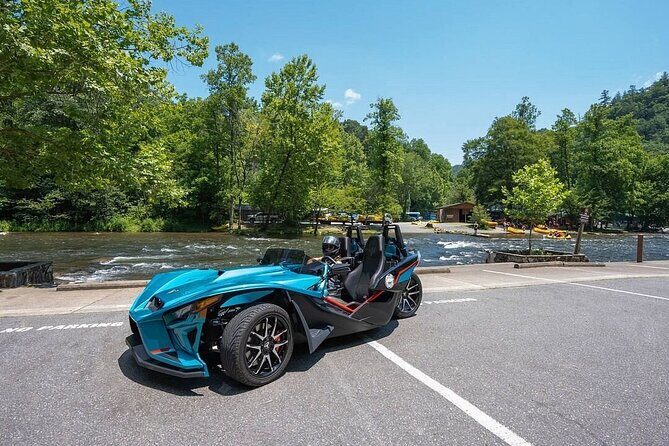 Explore the Great Smoky Mountains - What to Expect on Your Scenic Drive