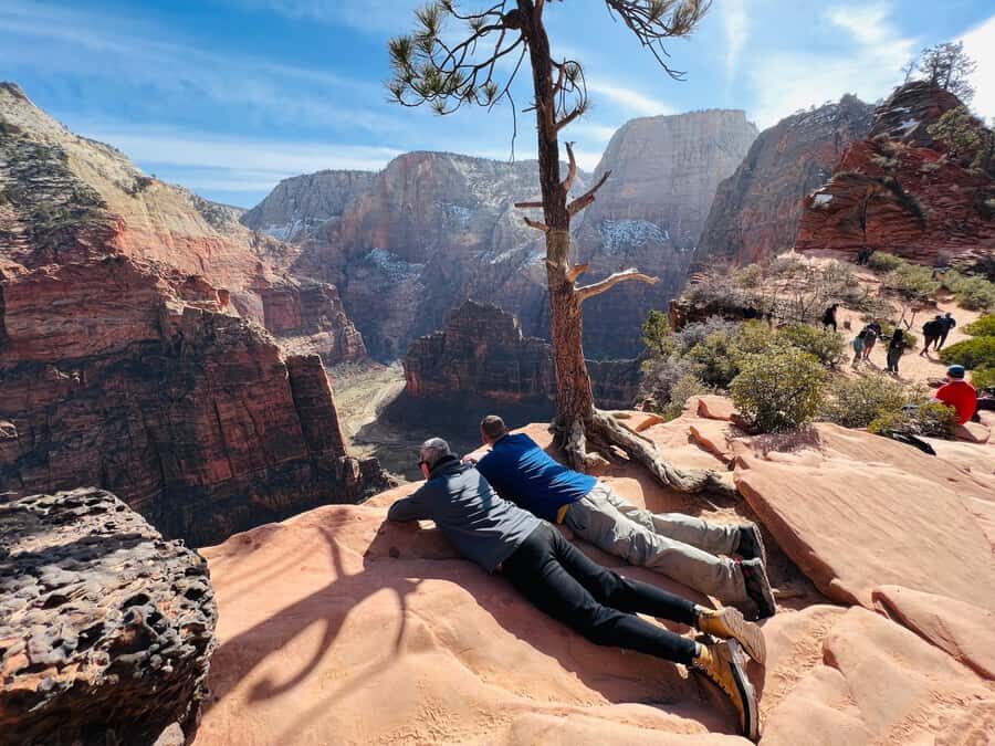 Explore Zion: Private Hiking Photography Tour from Las Vegas - What Makes This Tour Stand Out
