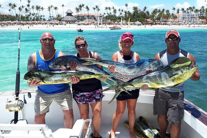 FISHING PRO CHARTERS - Boat Excursion - Sobre Las Olas - Whats Included and Whats Not