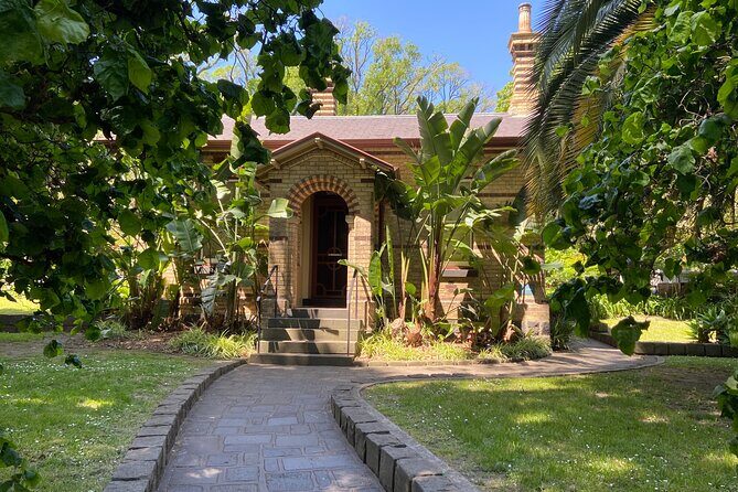 Fitzroy & Treasury Gardens Melbourne Walking Tour - Practicalities and Value