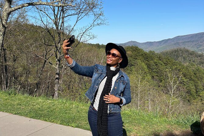 Foothills Parkway and Wears Valley Highlights - Wears Valley: A Picturesque Mountain Valley