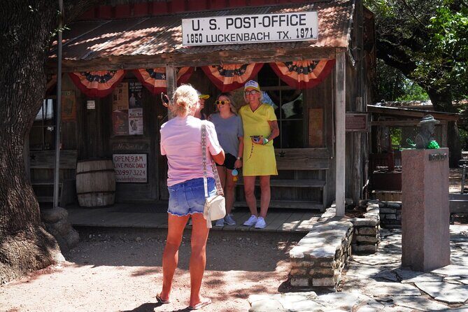 Fredericksburg Luxury Shopping and History and Culture Tour - What’s Included and What’s Not