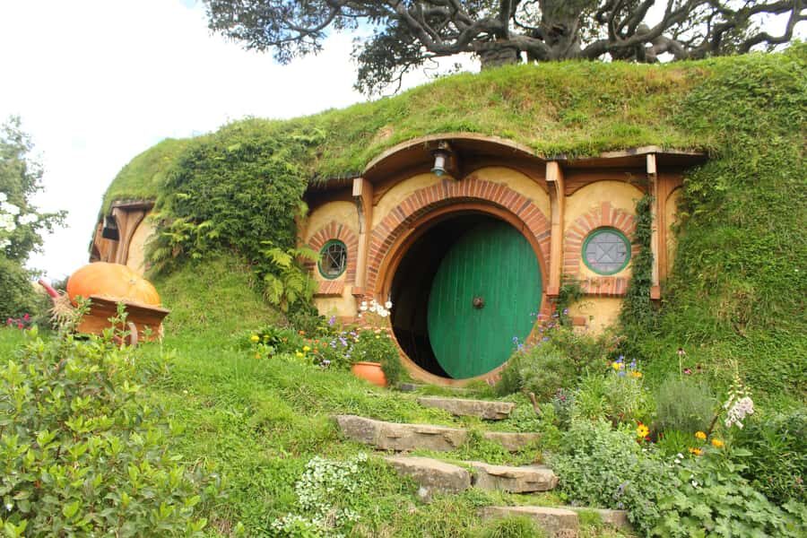 From Auckland: Hobbiton Movie Set Private Tour (Flexible) - Pricing and Value