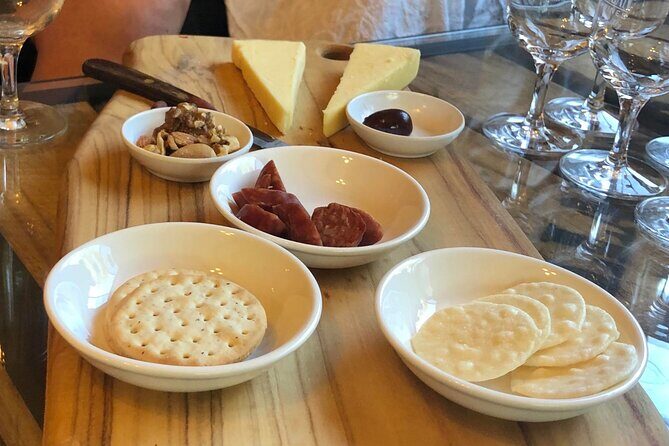 Full-Day Private Wine Tour of the Stanthorpe Area with Lunch - The Experience From Reviewers’ Perspectives