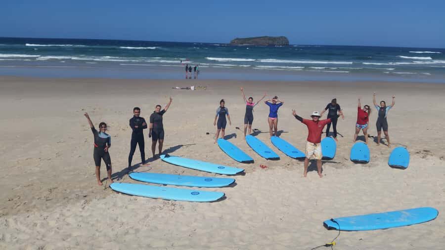 Gold Coast: Learn to Surf Experience with Lunch & Activities - Who Should Consider This Tour?