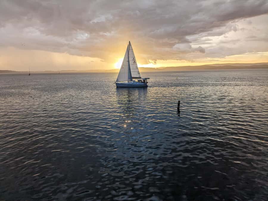 Lake Macquarie: luxury small group yacht cruise - What Travelers Can Expect