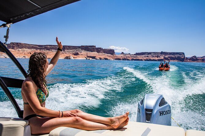 Lake Powell Powerboat Rental Explore at Your Own Pace - Navigating the Day