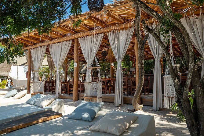 Luxury Sailing to Isla Mujeres with Lunch and Premium Open Bar - The Itinerary Breakdown