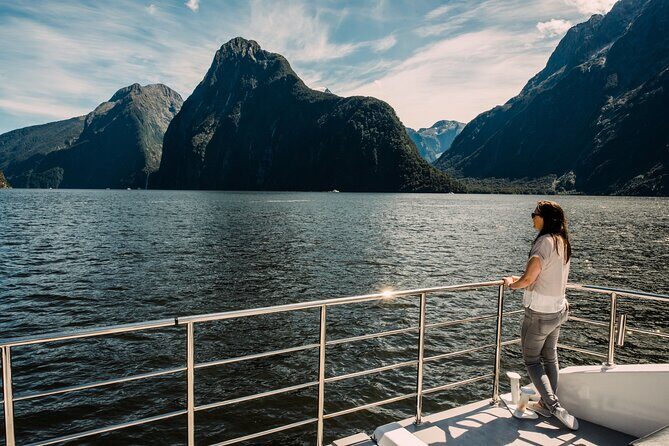 Milford Sound Luxury Lunch Cruise onboard The Fiordland Jewel - Why This Cruise Is a Top Choice