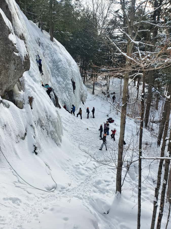 Mont-Tremblant: Ice Climbing Full Day Lesson with Guide - What to Expect During the Day