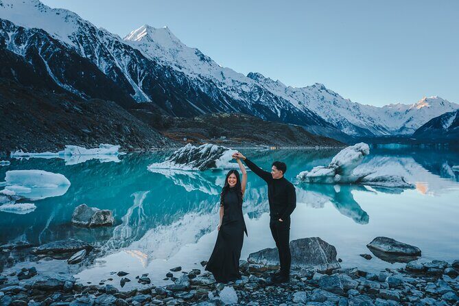 Mount Cook Couples Photo Shoot from Queenstown - FAQs