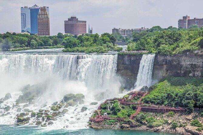 Niagara Falls After Dark Intercity Transfer from Boston - Practical Details and What They Mean for You
