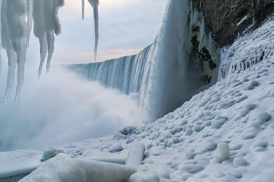 Niagara Winter Wonderland w/ 4 Attractions & Syrup Taste - What Makes This Tour Stand Out