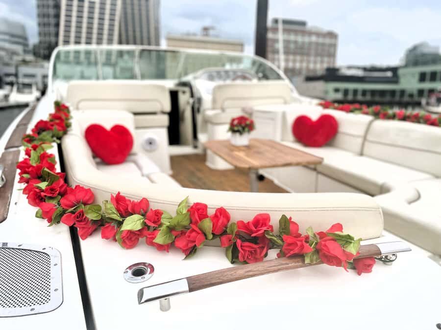 NYC: Statue of Liberty & Brooklyn Bridge Private Yacht Tour - Detailed Itinerary Breakdown