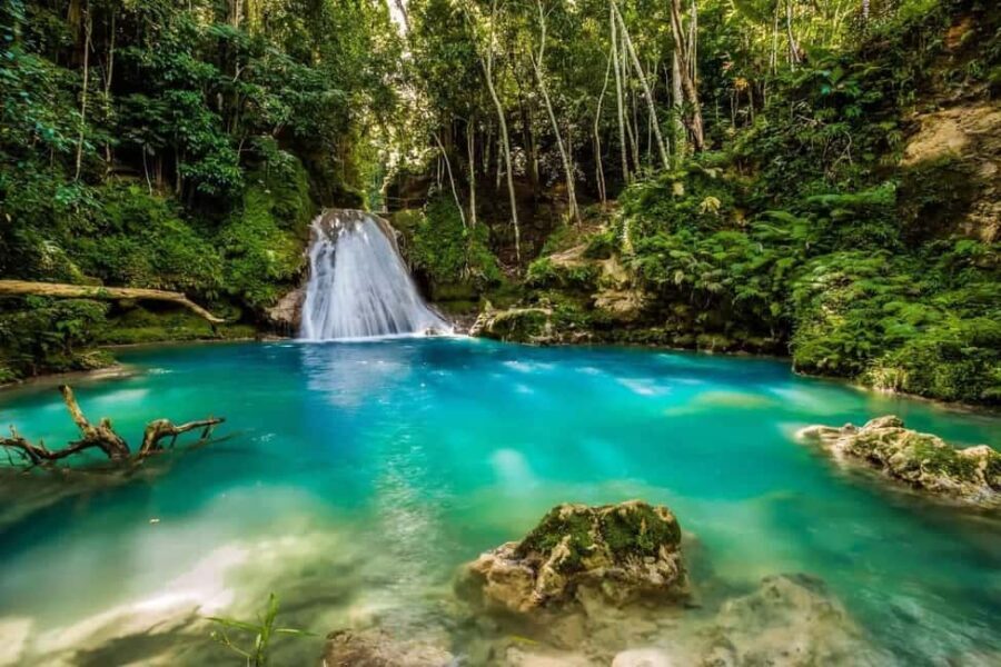 Ocho Rios: Dunn's River Falls and Blue Hole Combo Tour - How the Tour Runs