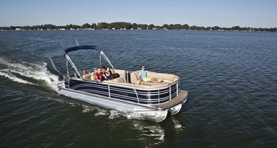 One Hour Private Pontoon Boat Lake Tour - An In-Depth Look at the Experience