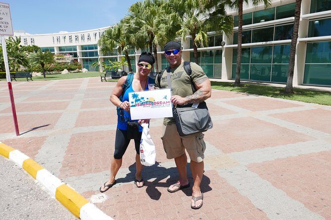 Private Montego Bay Airport Taxi to Breathless Montego Bay - The Vehicle and Service Quality