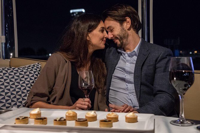 Private Romantic Melbourne Dinner Cruise for 2 - What the Reviews Say