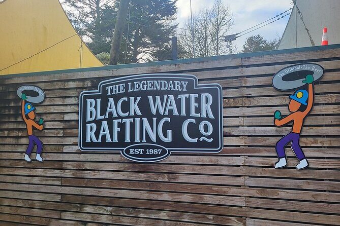 Private Tour: Hobbiton Movie Set, Black Water Rafting & Waitomo - The Itinerary in Depth