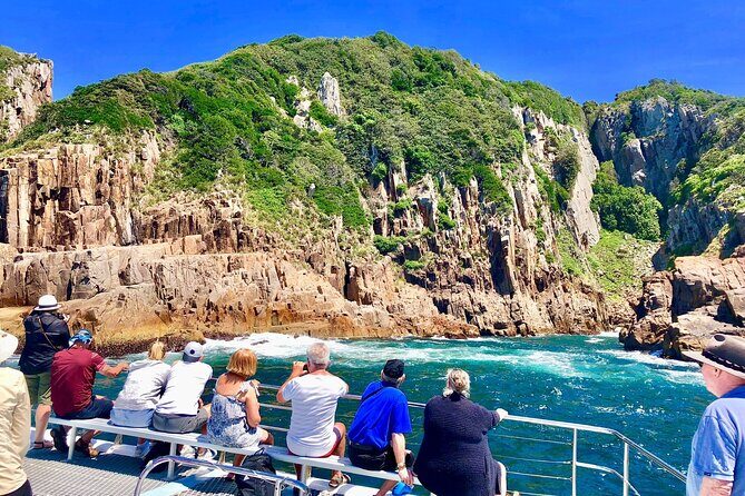 Private tour: Port Stephens, departing Newcastle - Whales! - Tasting Fresh Seafood at Newcastle & Port Stephens Fish Club