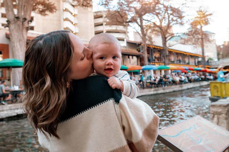 Private Vacation Photoshoot with Photographer in San Antonio - The Locations and Why They Matter