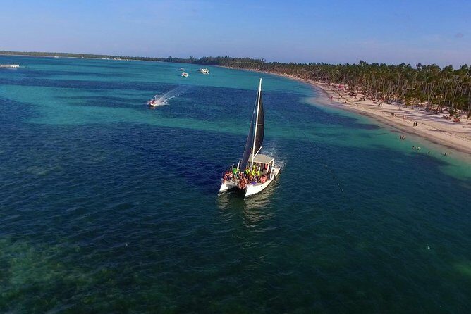 Punta Cana Snorkeling Party Cruise - Group Size and Atmosphere