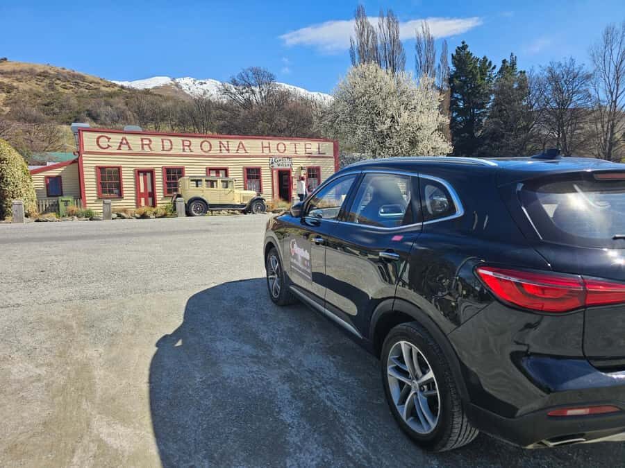 Queenstown: Private Day Trip to Wanaka, Arrowtown & More - Key Points