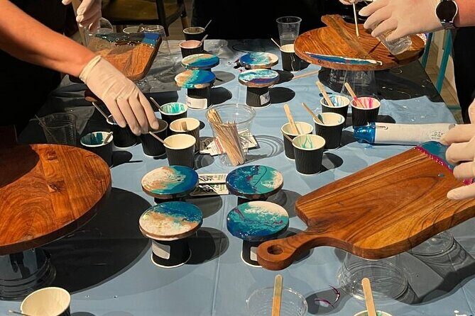 Resin Art Classes Melbourne: Cheeseboards & Coasters - The Atmosphere and Group Size