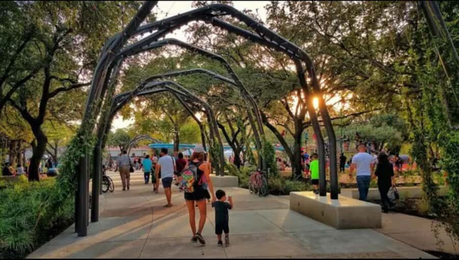 San Antonio: Private Family-Friendly Walking Tour - What Makes This Tour Stand Out?