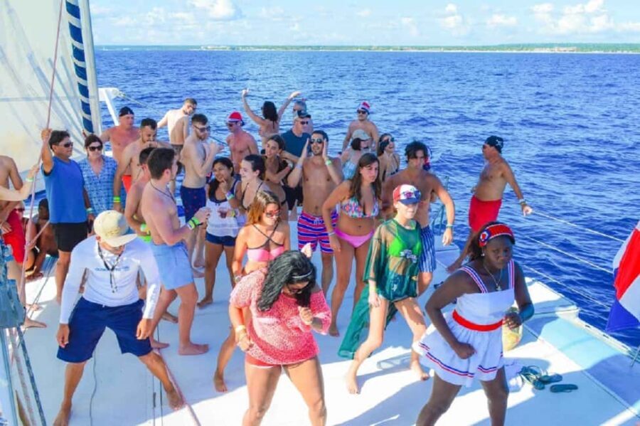 SAONA ISLAND: Catamaran Boat with Open Bar, Lunch and More.. - The Highlights of the Tour
