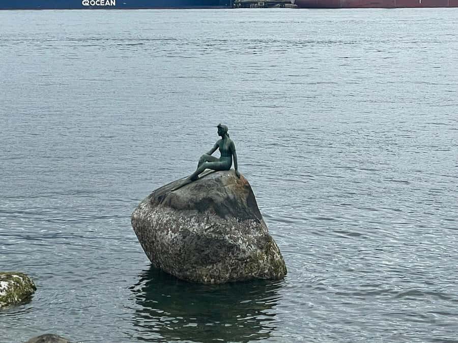 Stanley Park Highlights 2.5 Hour Walking Tour - Detailed Breakdown of the Tour