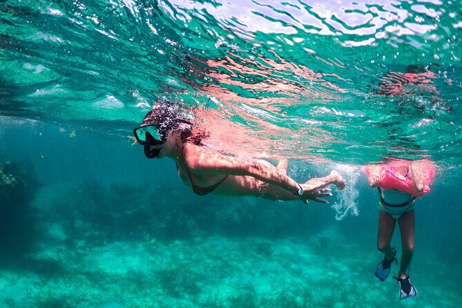 Taiguey Emotion Show - The Experience on the Water: What Travelers Can Expect