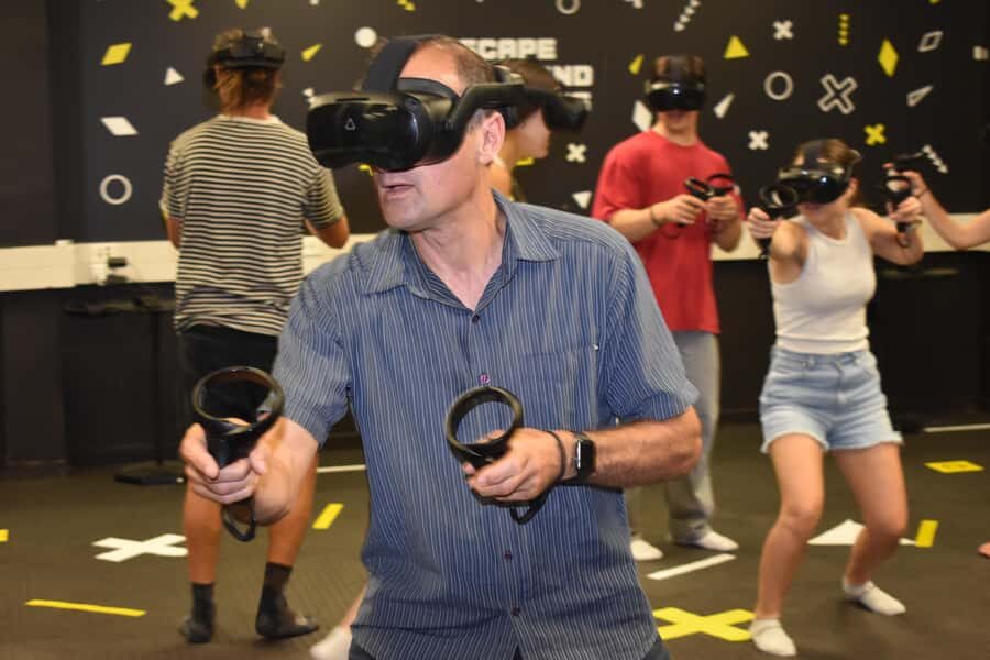 Takapuna: Free-Roaming Virtual Reality Multiplayer - Practicalities: What You Need to Know