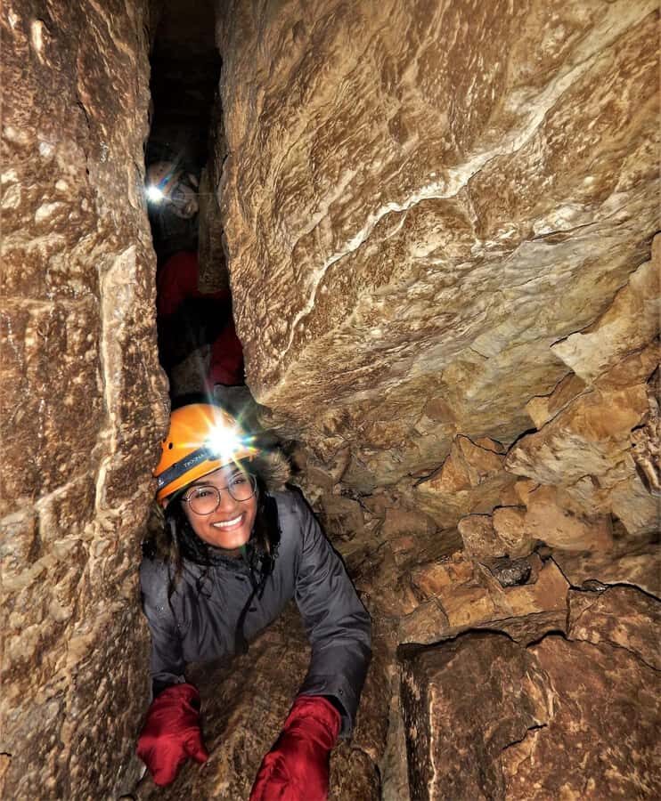 The Blue Mountains: Winter Caving and Snowshoe Tour - The Underground Caving Adventure