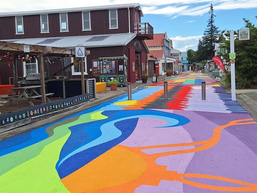 Tour of the Bay, Te Puna Sculpture Park and Historic Village - The Practicalities: How It Works