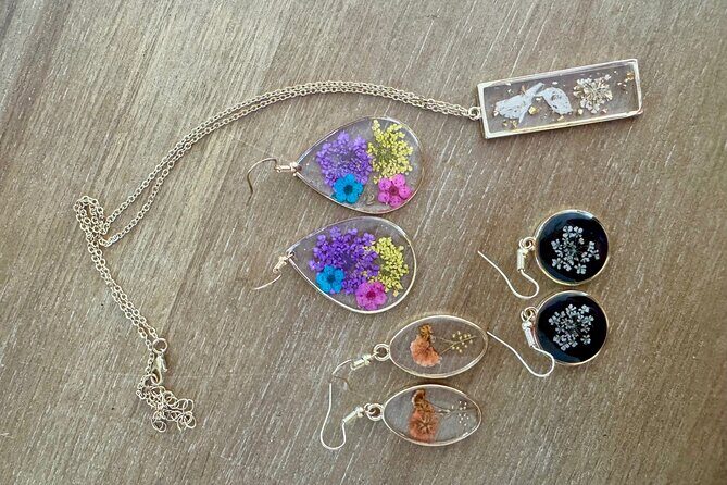 UV Resin Jewelry Set Workshop - How the Day Might Unfold