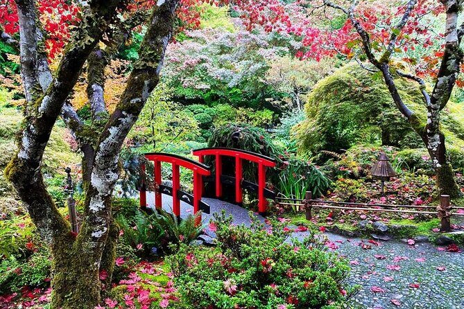 Victoria and Butchart Gardens Tour with Gulf Island Ferry - Exploring Butchart Gardens: A Floral Masterpiece