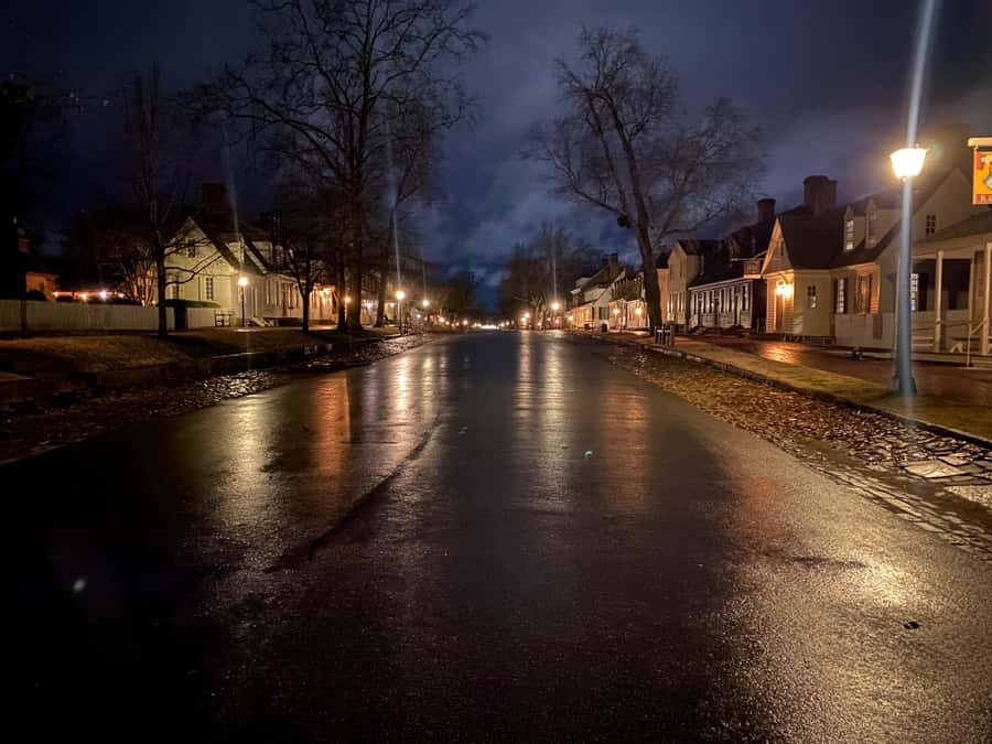 Williamsburg: Forgotten Spirits of the Past Walking Tour - The Review: What Travelers Can Expect