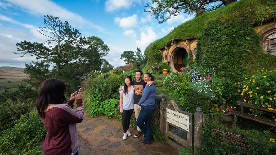 Auckland: Hobbiton, Waitomo Caves, and Rotorua 1-Way Tour - The Practicalities: What You Need to Know