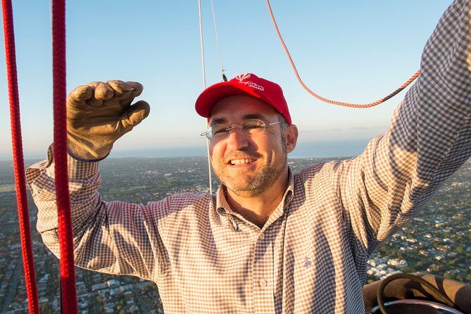 Bendigo Premium Balloon Flight plus buffet champagne breakfast - The Breakfast: A Luxurious Finish