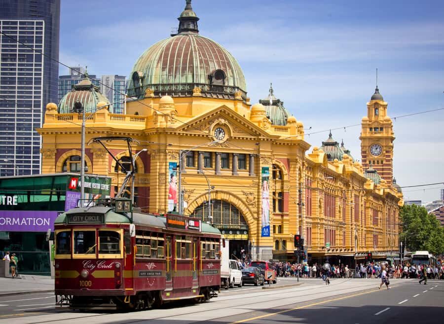 Classic Pivate Melbourne Walking Tour Start from your hotel - Why This Tour Works Well
