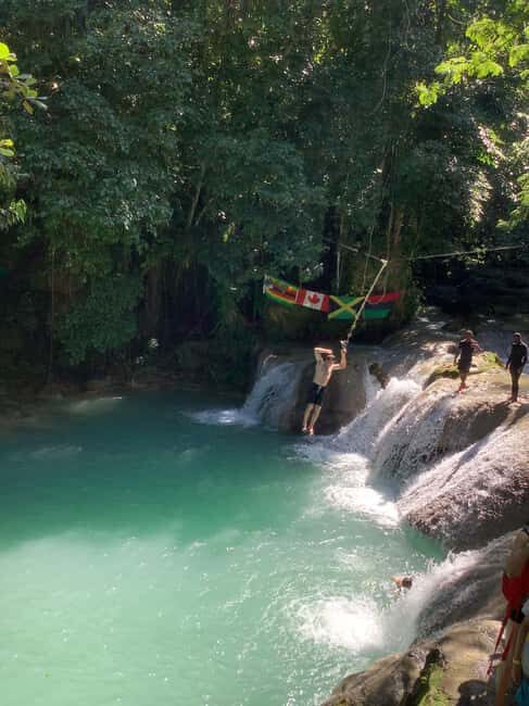 Falmouth: Blue Hole Tour and Jungle River Tubing - What to Expect at the Blue Hole