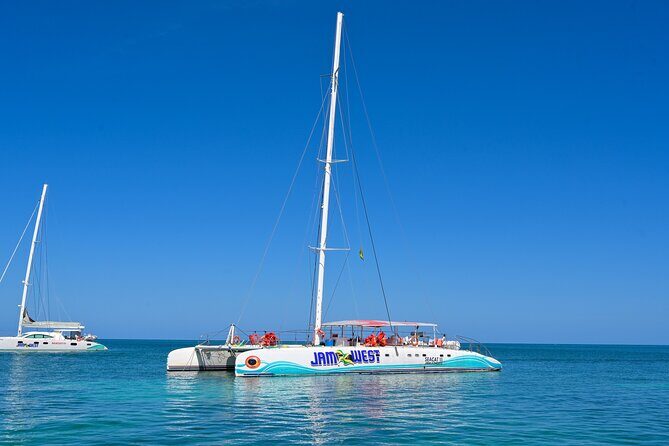 Family Catamaran Cruise from Jamwest Beach Negril Hotels - Who Will Love This Tour?