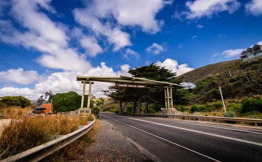 Great Ocean Road Tour Melbourne Relaxed Way In Premium coach - What Makes This Tour Stand Out?
